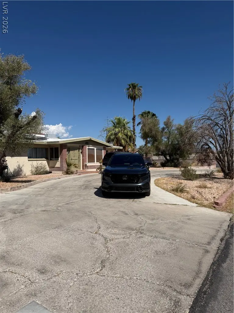 1567 Shadow Mountain Place, Las Vegas, NV 89108 - #2