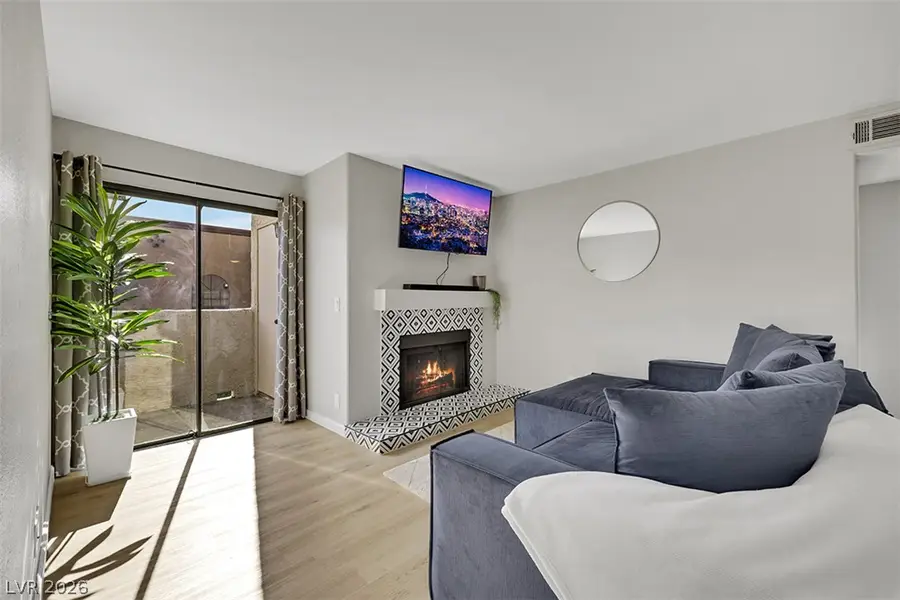 2984 Juniper Hills Boulevard #204, Las Vegas, NV 89142 - #3