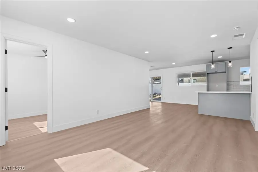 1674 D Street, Las Vegas, NV 89106 - #3
