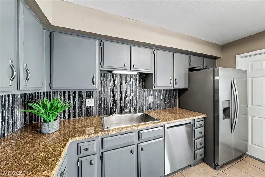 572 Willow Green Drive, Las Vegas, NV 89169 - #2