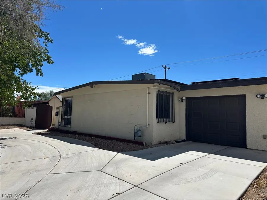 1571 Serenada Avenue, Las Vegas, NV 89169 - #2