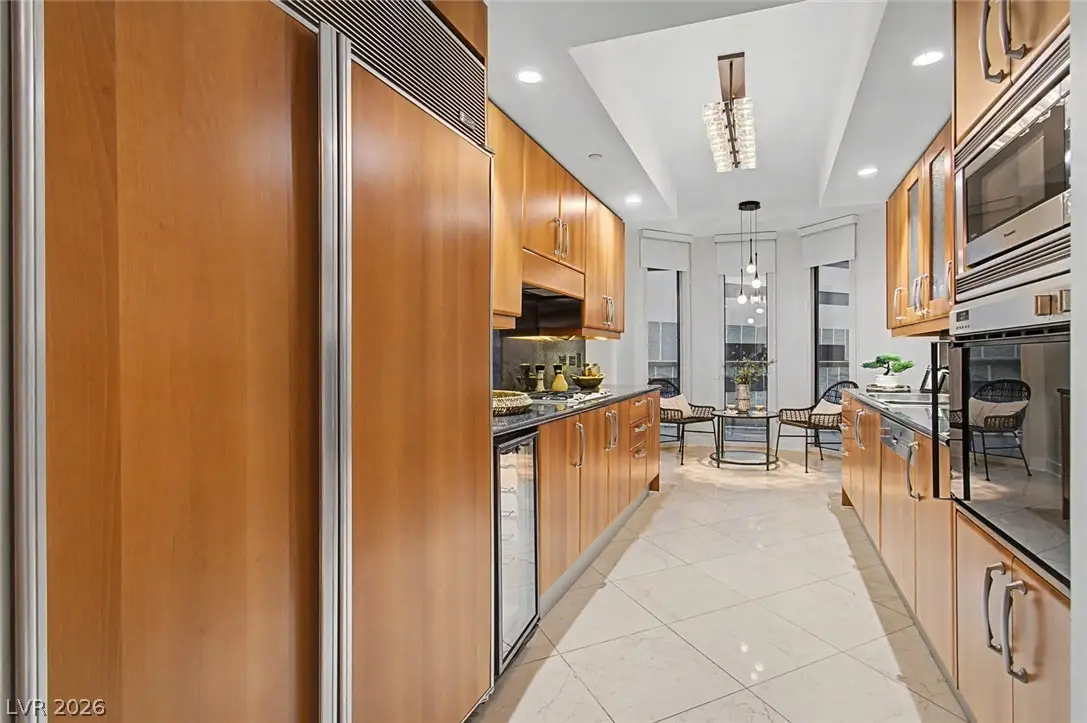 2877 Paradise Road #906, Las Vegas, NV 89109 - #1