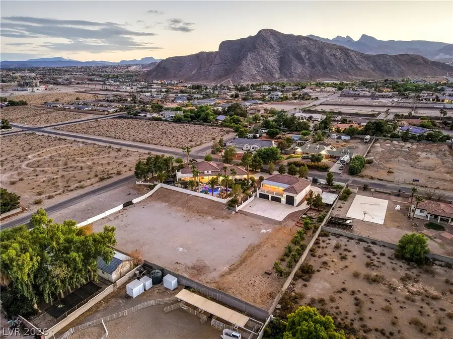 9390 Stange Avenue, Las Vegas, NV 89129 - #3