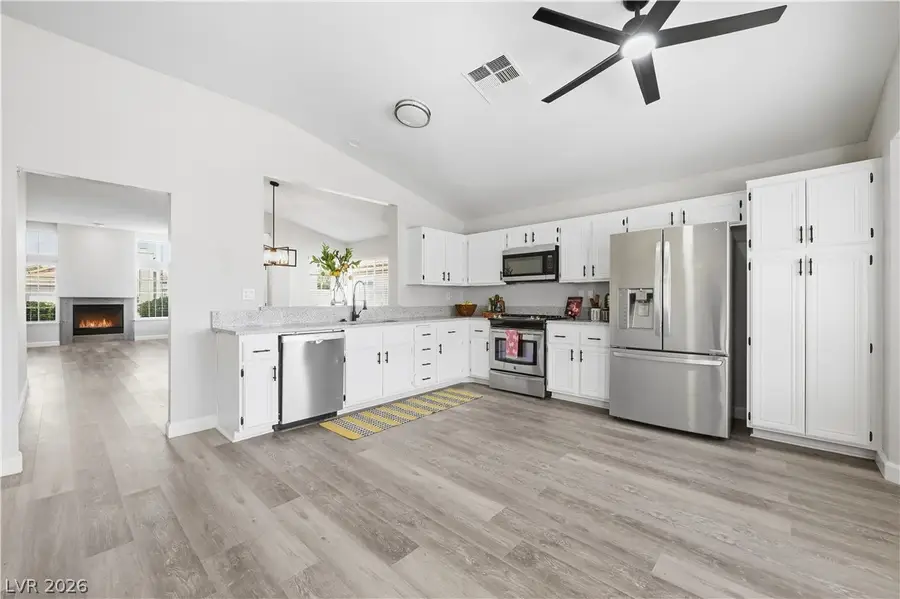 9817 Cross Creek Way, Las Vegas, NV 89117 - #2