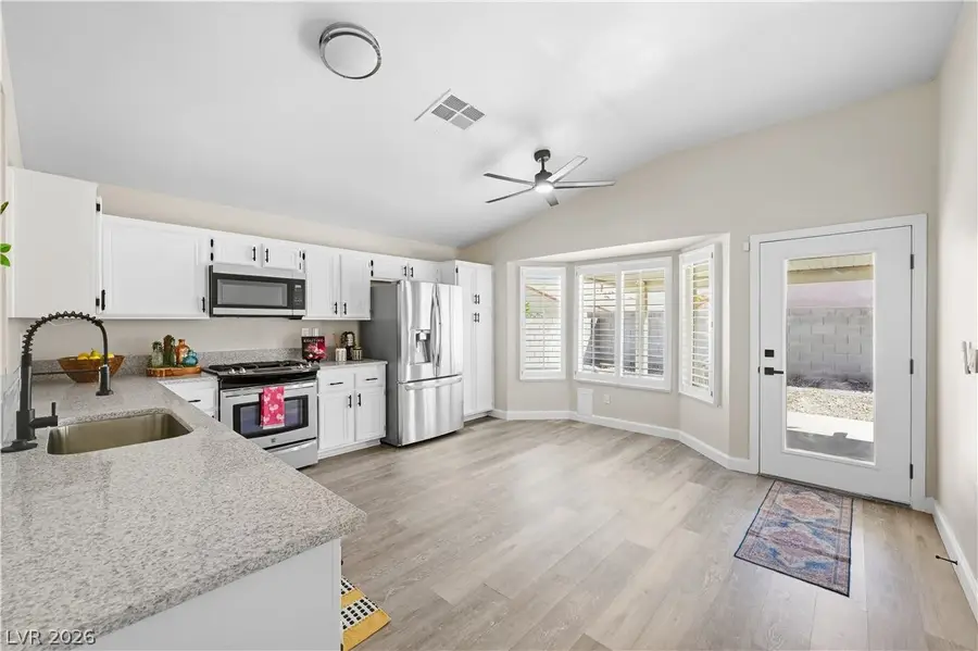 9817 Cross Creek Way, Las Vegas, NV 89117 - #3