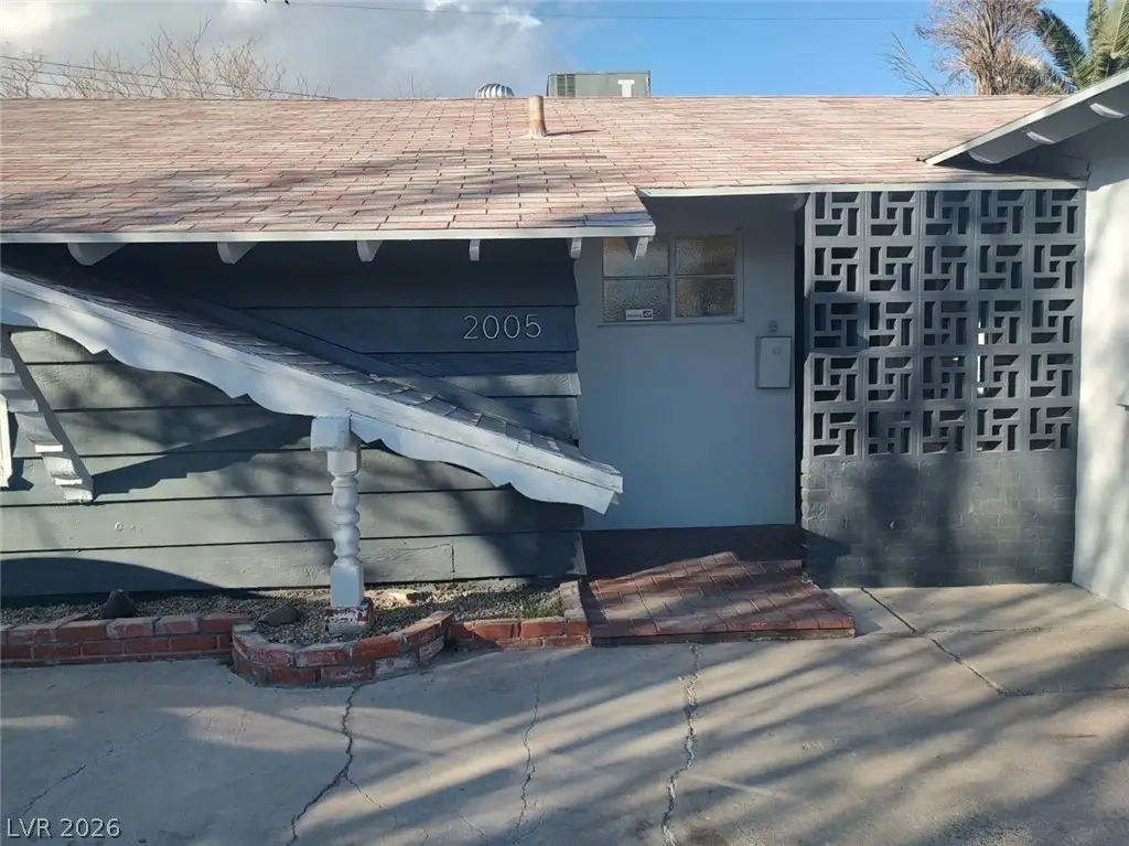 2005 E Oakey Boulevard, Las Vegas, NV 89104 - #1