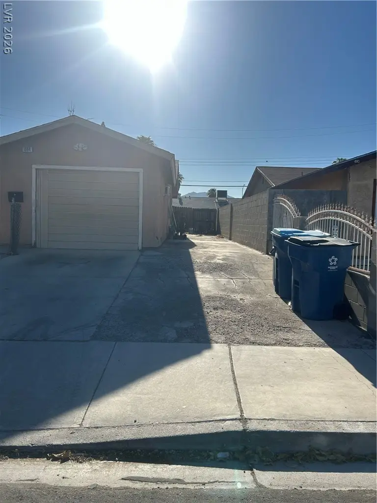 1004 Newport Street, Las Vegas, NV 89110 - #2