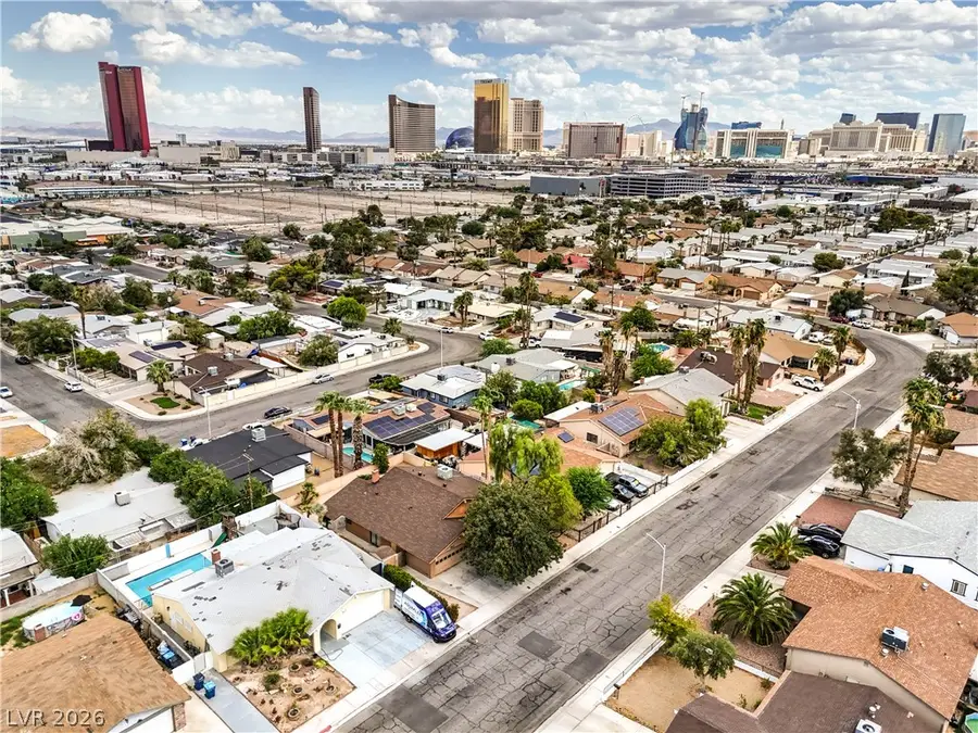 2617 Yardley Street, Las Vegas, NV 89102 - #3