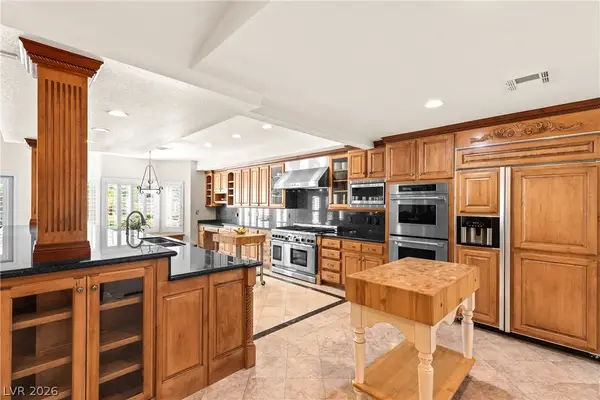 8821 Sandspring Drive, Las Vegas, NV 89134