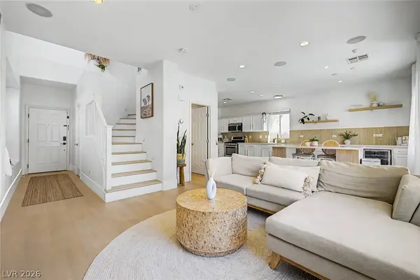 10147 Dragons Meadow Court, Las Vegas, NV 89148