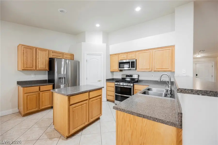 2467 Vegas Vic Street, Henderson, NV 89002 - #2