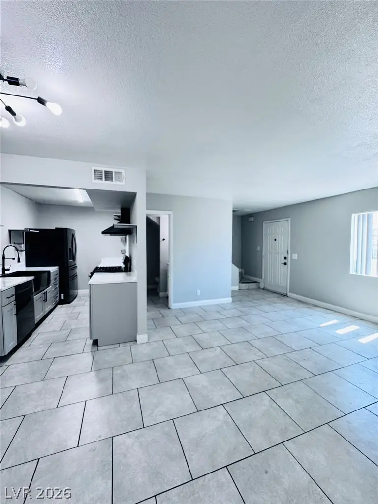 3671 Villa Knolls East Drive, Las Vegas, NV 89120 - #2
