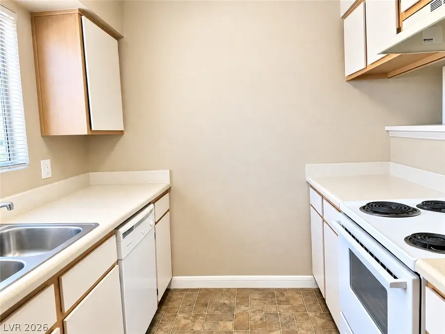 2750 S Durango Drive #2095, Las Vegas, NV 89117 - #2