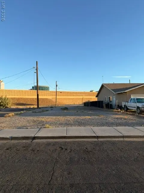 610 W Mcwilliams Avenue, Las Vegas, NV 89106 - #2