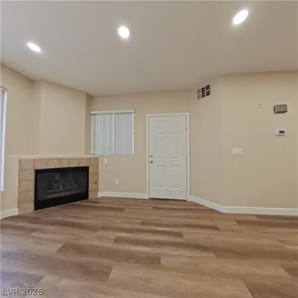 7151 S Durango Drive #213, Las Vegas, NV 89113