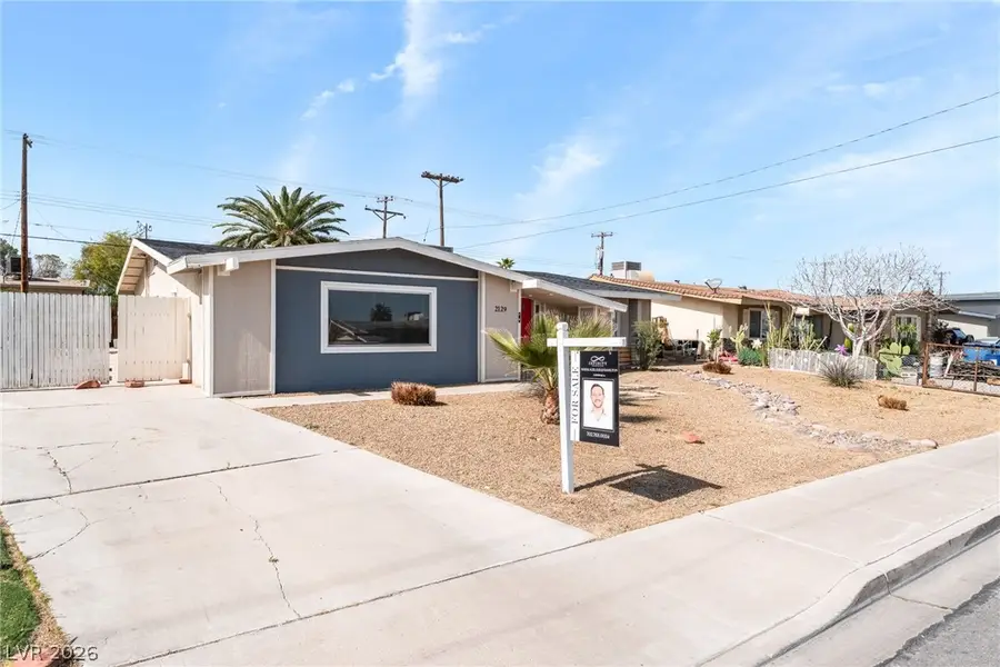 2129 N Michael Way, Las Vegas, NV 89108 - #2