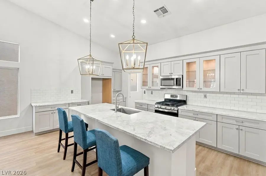 9174 Weeping Hollow Avenue, Las Vegas, NV 89178 - #3