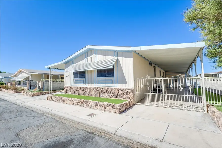 3233 Tularosa Lane, Las Vegas, NV 89122 - #3