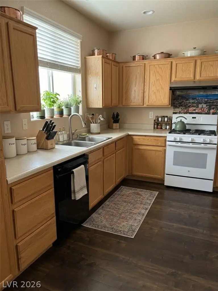7653 Hampton Park Lane, Las Vegas, NV 89113 - #2