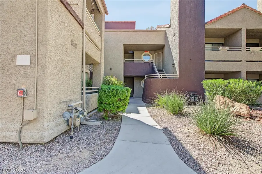 5042 S Rainbow Boulevard #102, Las Vegas, NV 89118 - #2