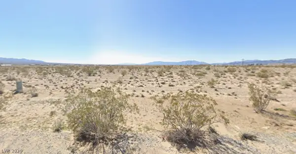 911 W Marva Lane, Pahrump, NV 89060