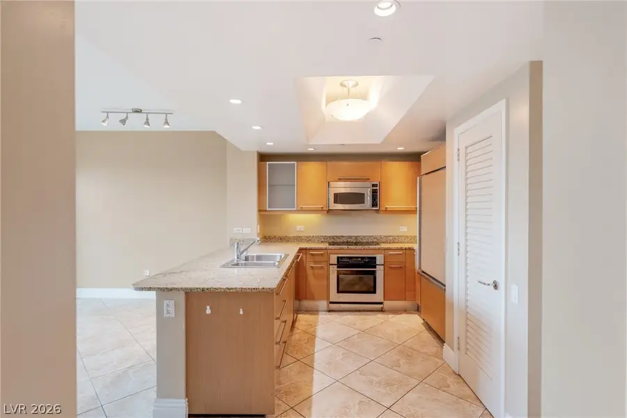 322 Karen Avenue #205, Las Vegas, NV 89109 - #2