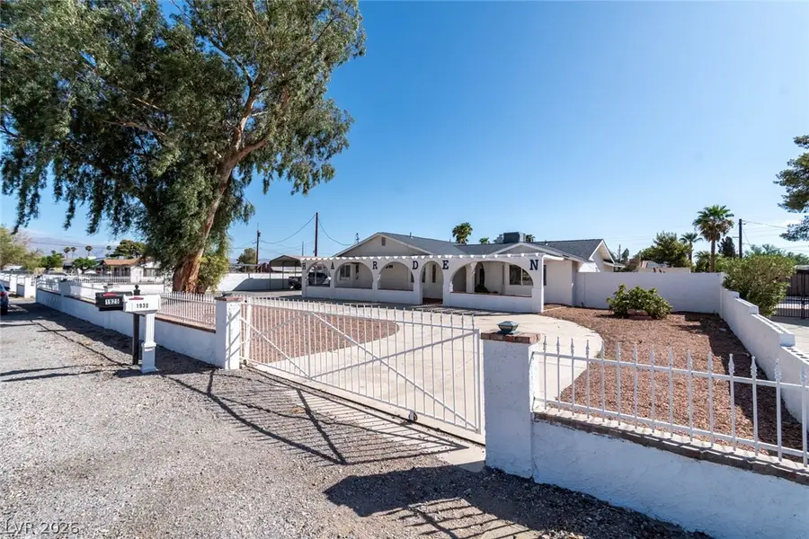 1930 Shadow Mountain Place, Las Vegas, NV 89108 - #3