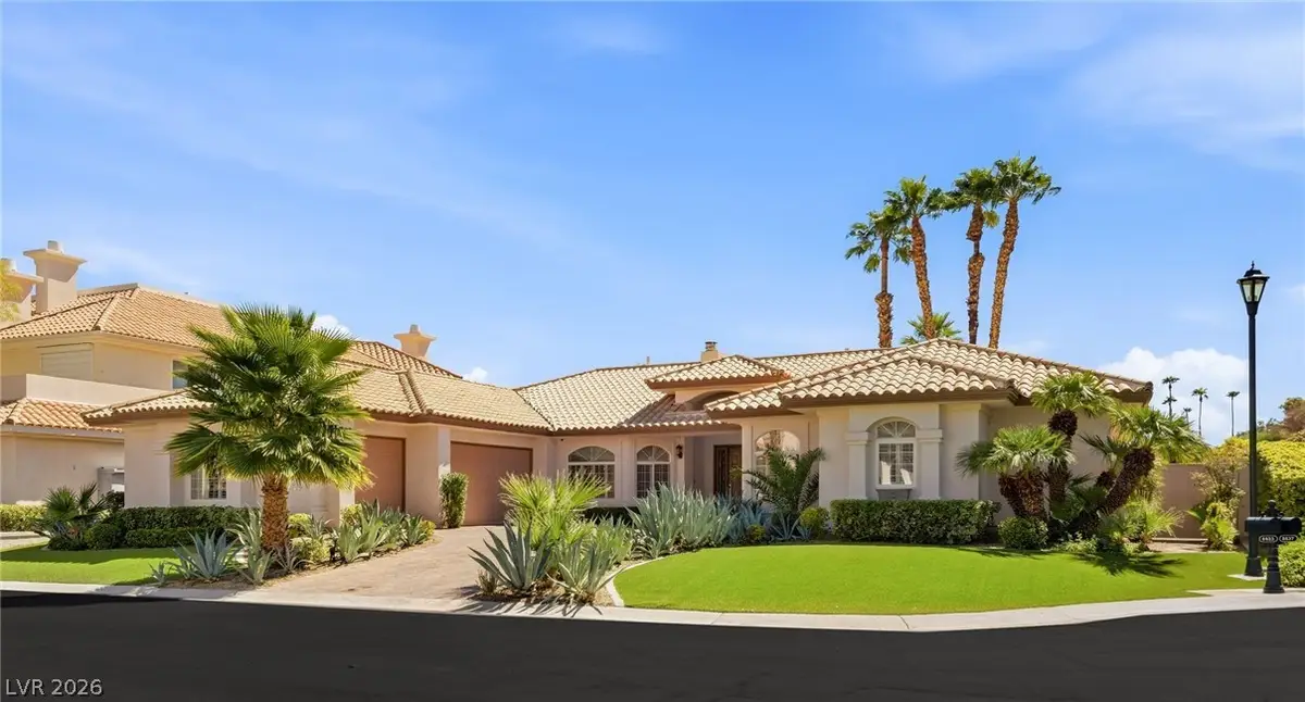 8633 Lakeridge Circle, Las Vegas, NV 89117 - #1