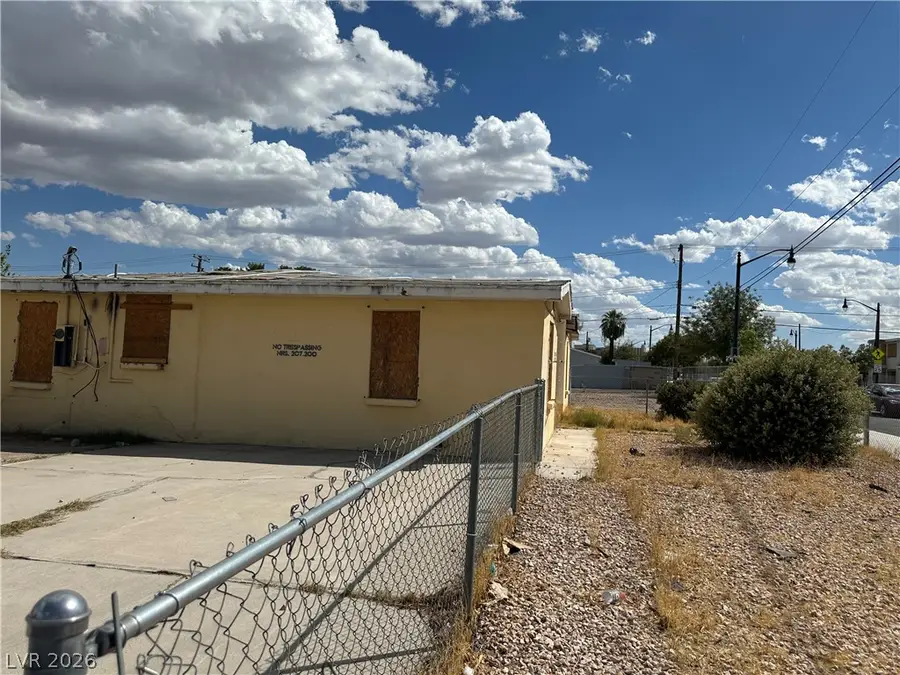 1524 D Street, Las Vegas, NV 89106 - #2