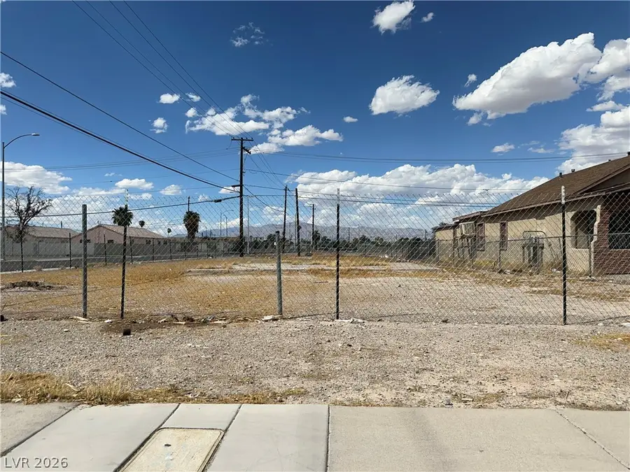 1524 D Street, Las Vegas, NV 89106 - #3