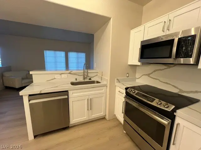 2131 Hussium Hills Street #208, Las Vegas, NV 89108 - #3