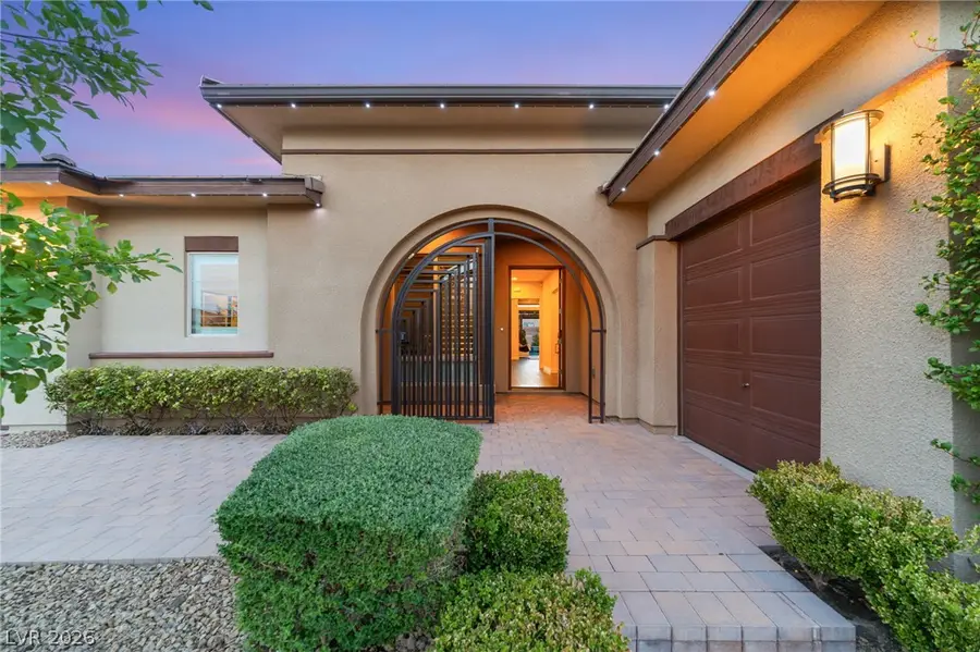 8255 Canyon Tree Court, Las Vegas, NV 89113 - #3