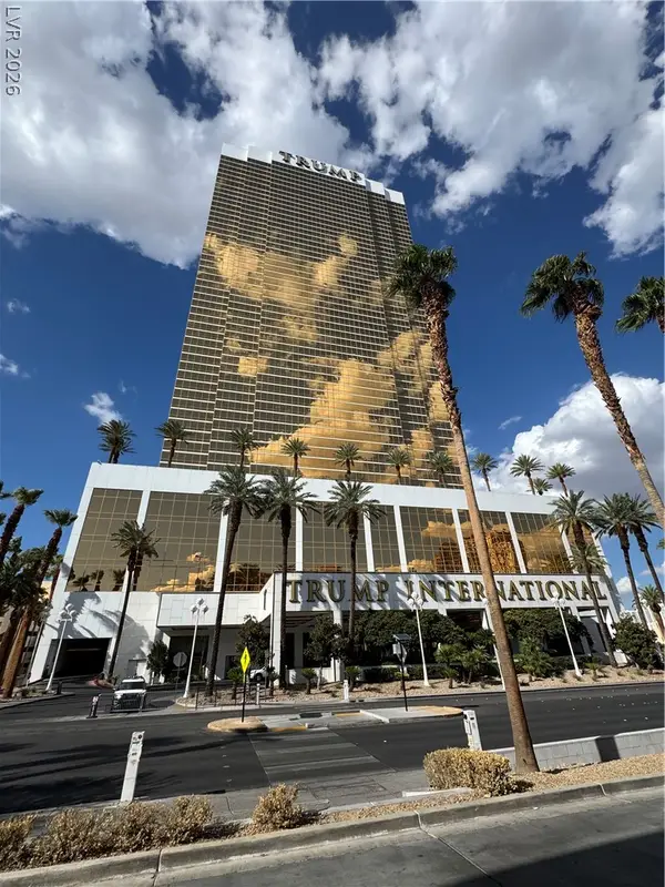 2000 N Fashion Show Drive #4400, Las Vegas, NV 89109