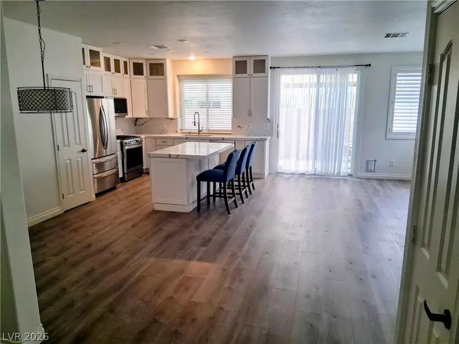 9116 Kings Town Avenue, Las Vegas, NV 89145 - #3