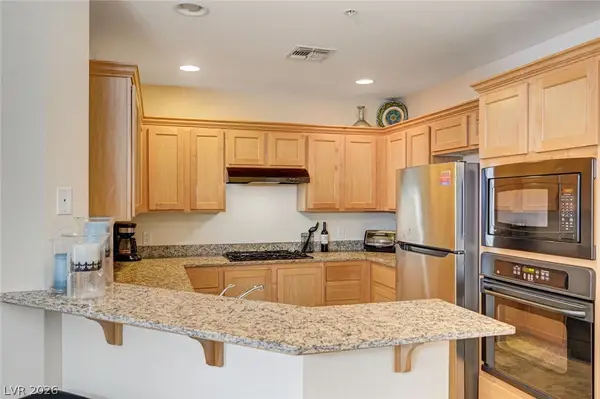 87 E Agate Avenue #301, Las Vegas, NV 89123