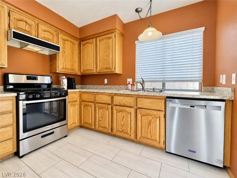 325 W Chesapeake Way, Henderson, NV 89015 - #2