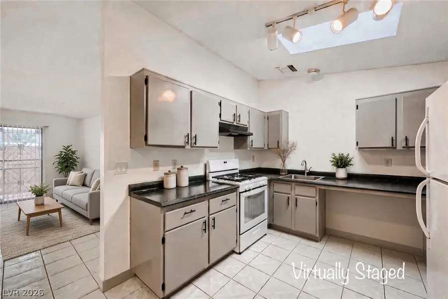 1918 King Hill Street, Las Vegas, NV 89106 - #3