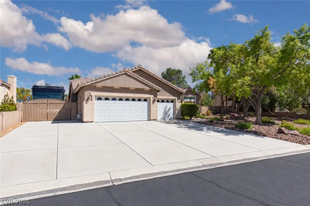 4670 Los Rancheros Avenue, Las Vegas, NV 89129 - #1