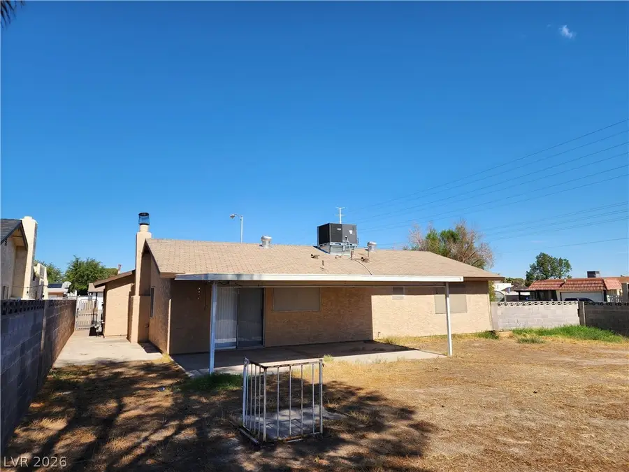 5365 Ithaca Avenue, Las Vegas, NV 89122 - #3