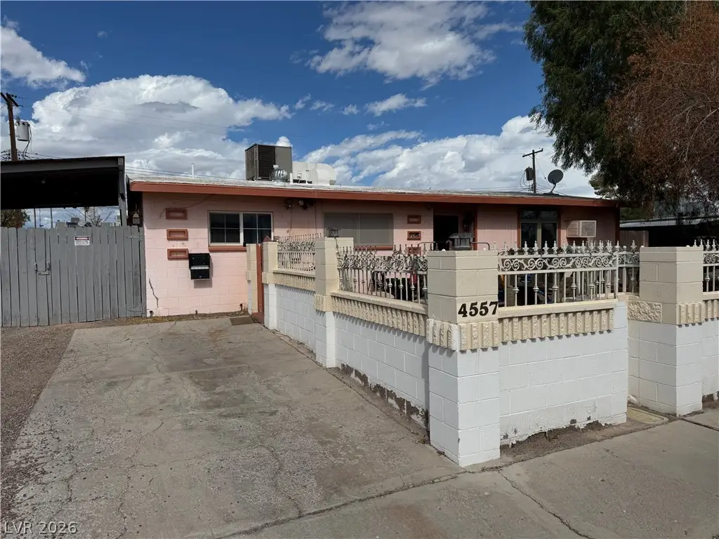 4557 Sampson Drive, Las Vegas, NV 89121 - #1