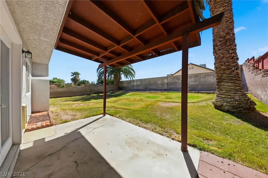 5095 Brownwood Avenue, Las Vegas, NV 89122 - #3