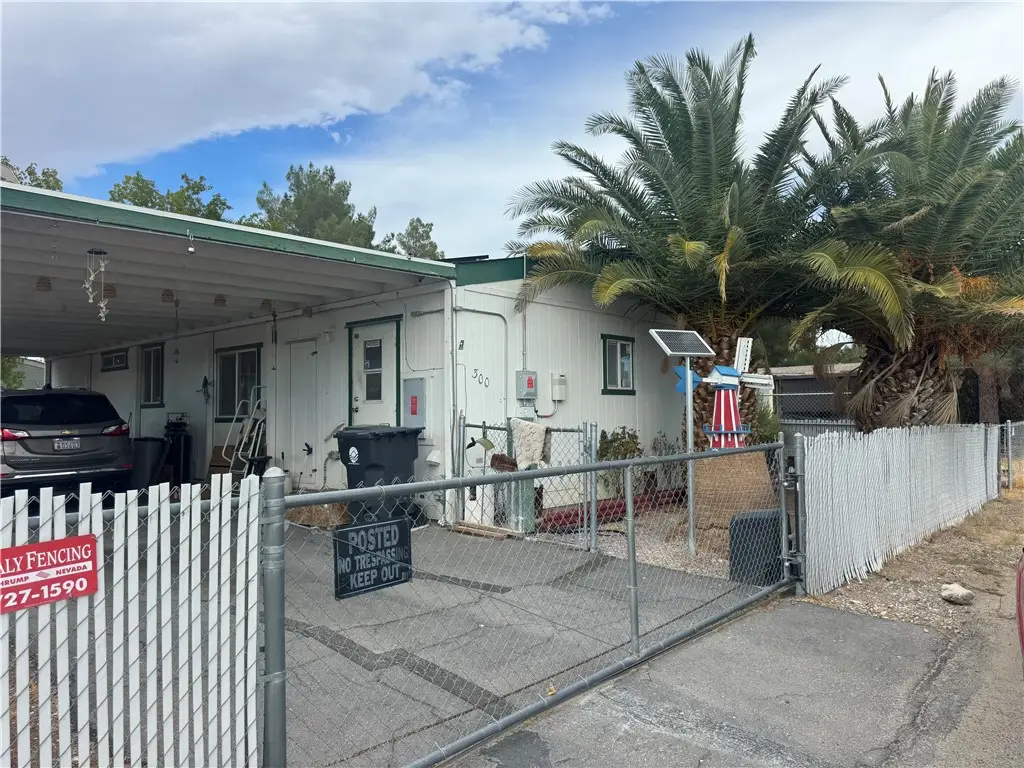300 W Ivy Lane, Pahrump, NV 89048 - #1