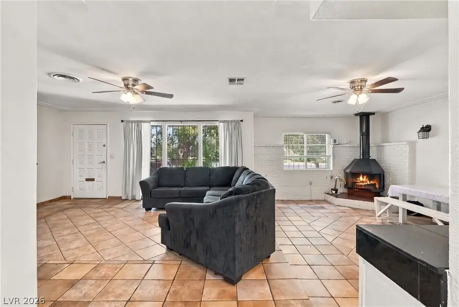2828 Willoughby Avenue, Las Vegas, NV 89101 - #3
