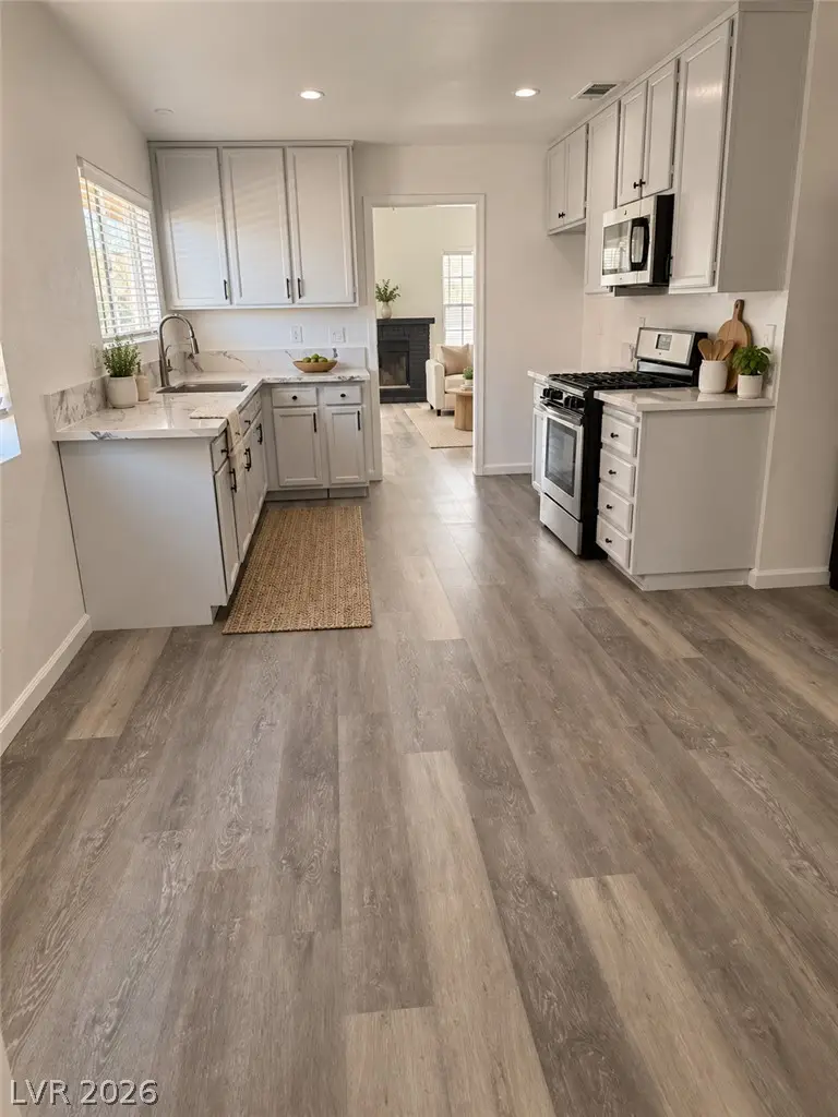 7566 Isley Avenue, Las Vegas, NV 89147 - #2
