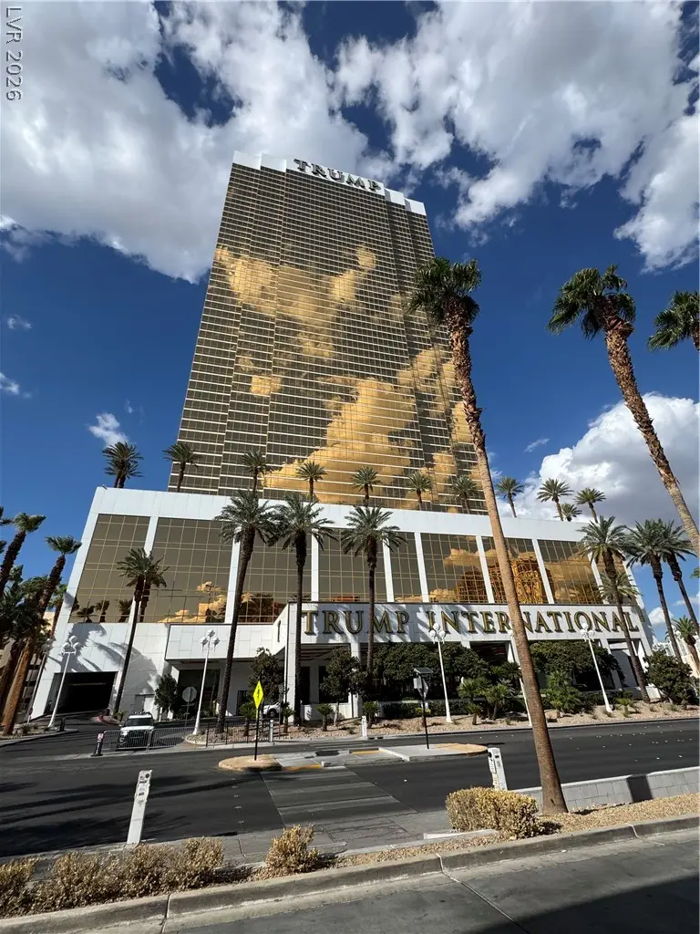 2000 N Fashion Show Drive #2102, Las Vegas, NV 89109 - #1