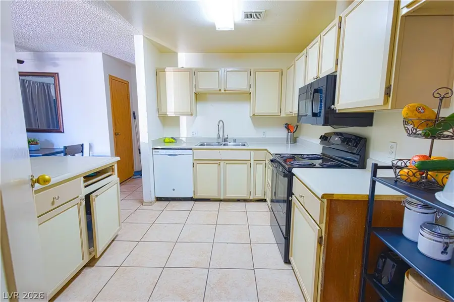 4529 Halbert Avenue, Las Vegas, NV 89110 - #3