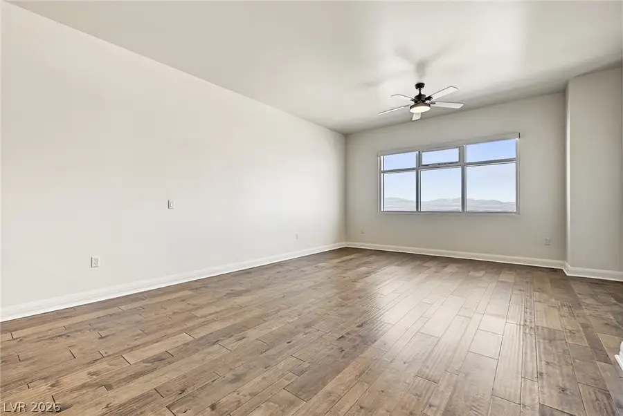 150 Las Vegas Boulevard #2303, Las Vegas, NV 89101 - #3