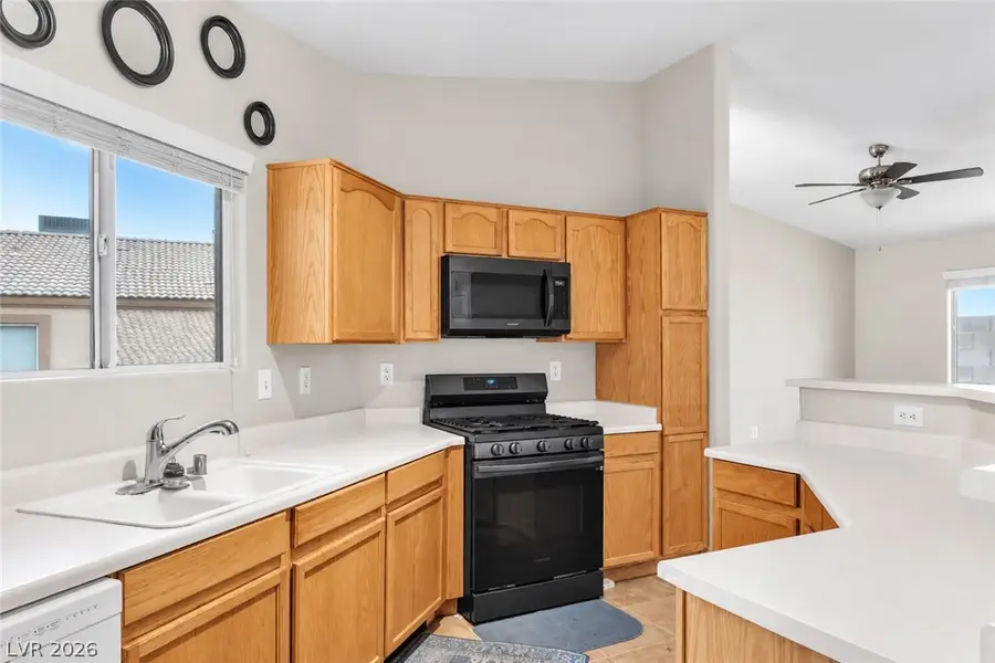 5196 Jewel Canyon Drive, Las Vegas, NV 89122 - #3