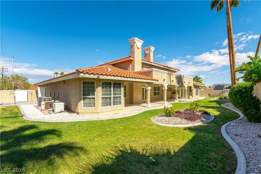 3013 W Oakey Boulevard, Las Vegas, NV 89102 - #2