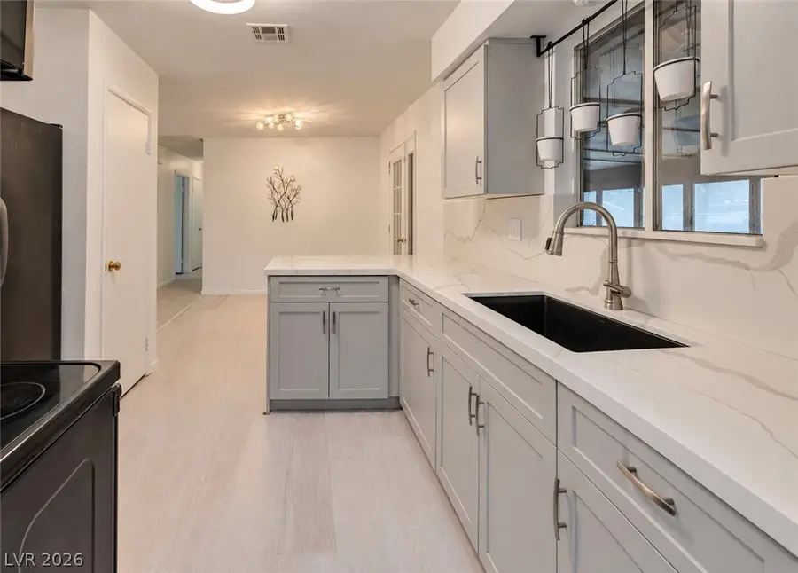 2040 Liston Avenue, Logandale, NV 89021 - #3